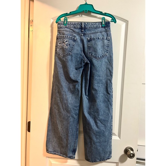 Hollister Low Rise Baggy Jeans Women 25 / 0 Light Wash Distressed Bow Detail - Picture 2 of 8